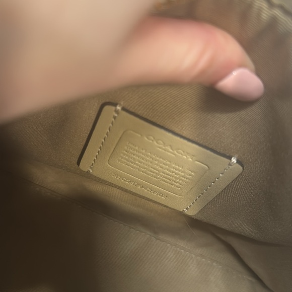 Coach Darcie Cream Leather Bag - Picture 10 of 10